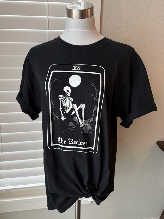 Hot Topic Tops - Tarot card t-shirt